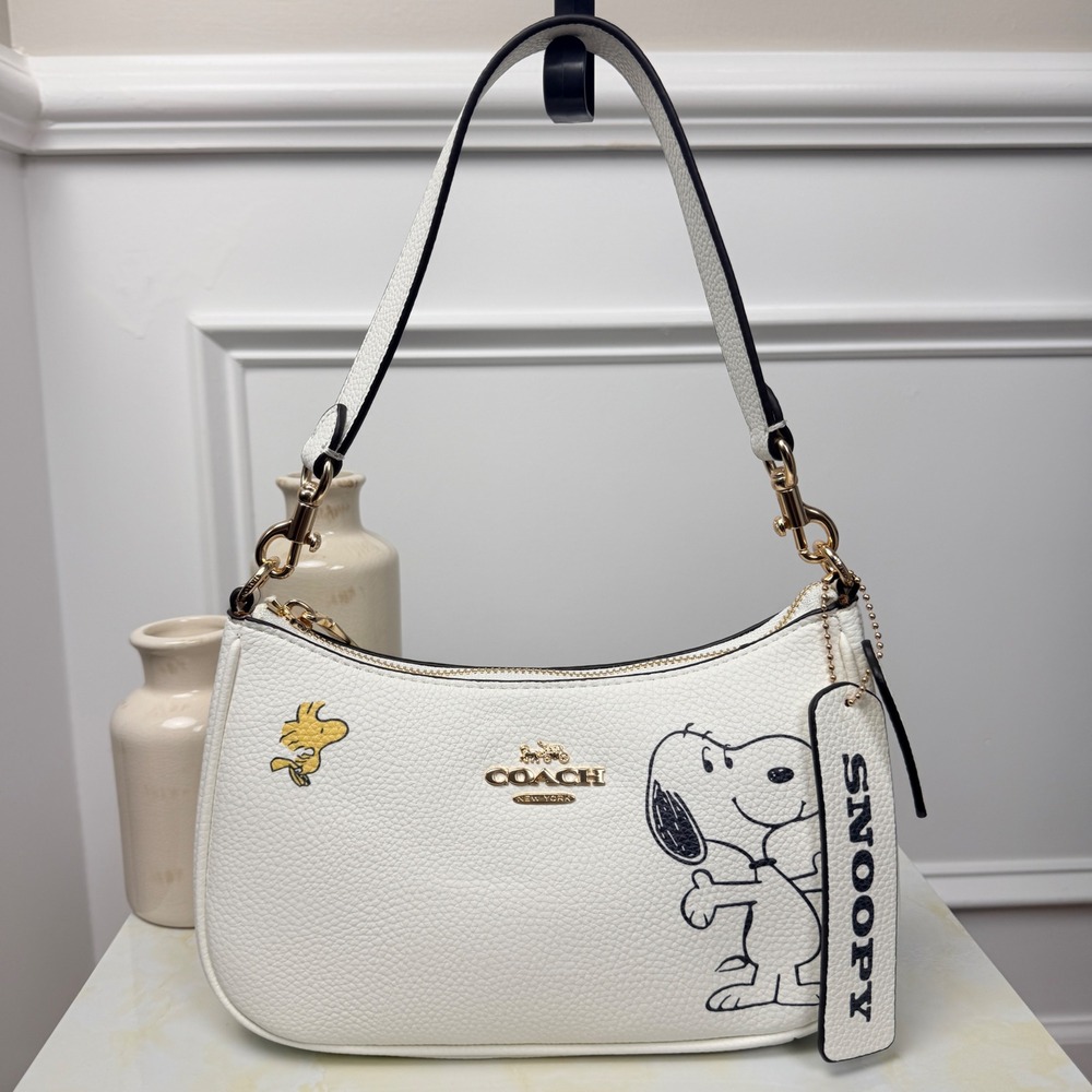 Coach X Peanuts Teri Snoopy Woodstock White Leather Bag